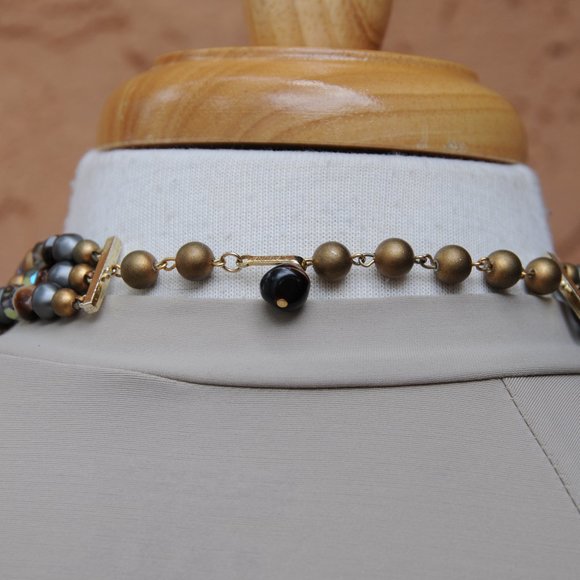 Vintage Laguna Necklace and Earrings - Picture 4 of 6